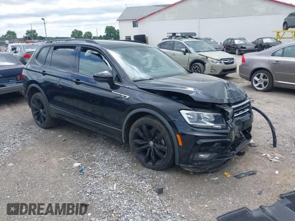 ✅ 2021 Volkswagen Tiguan SE • VIN: 3VV2B7AX4MM111887 • Lot: 42290153. Wystawiony na IAAI z przebiegiem 75 773 mil. Bezpłatny archiwum sprzedaży aukcyjnych z USA i szczegółowy raport historii pojazdu na DreamBid. Zdjęcie 1.
