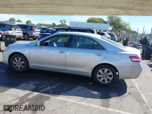 ✅ 2011 Toyota Camry LE • VIN: 4T1BF3EK6BU755308 • Lot: 43524394. Listed on IAAI with 138,772 mi. Free auction sales archive from the USA and detailed vehicle history report at DreamBid. Image 14.