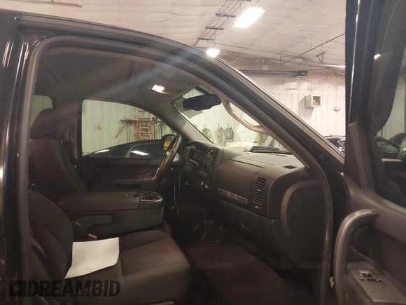 ✅ 2013 GMC Sierra 1500 SLE • VIN: 3GTP2VE79DG149066 • Лот: 43307468. Опубликован ранее на IAAI с пробегом 164 441 миль. Бесплатный доступ к архиву аукционных продаж из США и подробный отчёт об истории автомобиля на DreamBid. Изображение 5.