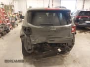 ✅ 2021 Jeep Renegade Limited • VIN: ZACNJDD17MPM55194 • Lot: 43608306. Wystawiony na IAAI z przebiegiem 60 459 mil. Bezpłatny archiwum sprzedaży aukcyjnych z USA i szczegółowy raport historii pojazdu na DreamBid. Zdjęcie 6.