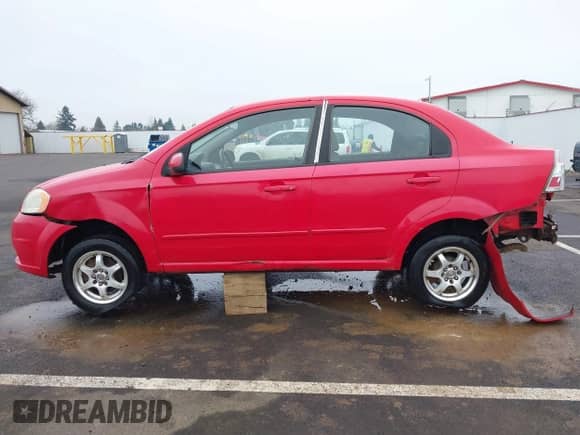 ✅ 2009 Chevrolet Aveo 1LT • VIN: KL1TD56E09B308523 • Lot: 41308831. Wystawiony na IAAI z przebiegiem 189 998 mil. Bezpłatny archiwum sprzedaży aukcyjnych z USA i szczegółowy raport historii pojazdu na DreamBid. Zdjęcie 14.