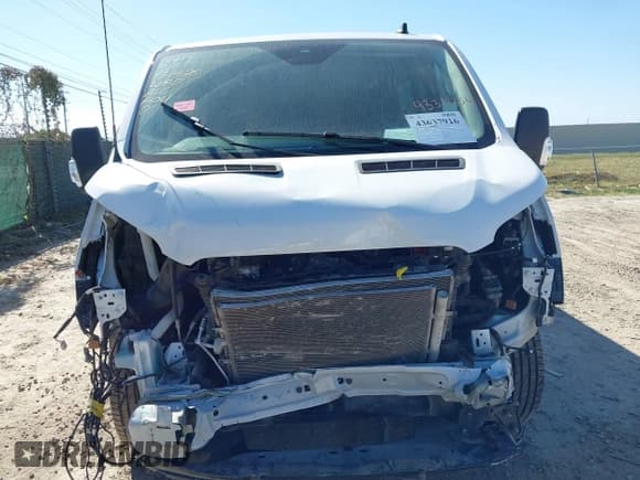 ✅ 2023 Ford Transit Passenger XLT • VIN: 1FBAX2Y88PKA93648 • Lot: 43637916. Listed on IAAI with 42,318 mi. Free auction sales archive from the USA and detailed vehicle history report at DreamBid. Image 12.