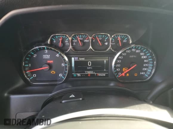 ✅ 2015 Chevrolet Silverado 1500 LT • VIN: 1GCVKREC0FZ159709 • Lot: 90125145. Wystawiony na Copart z przebiegiem 178 802 mil. Bezpłatny archiwum sprzedaży aukcyjnych z USA i szczegółowy raport historii pojazdu na DreamBid. Zdjęcie 9.