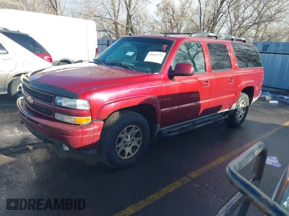 ✅ 2005 Chevrolet Suburban LT • VIN: 3GNFK16Z85G235370 • Лот: 41645334. Опубликован ранее на IAAI с пробегом 146 491 миль. Бесплатный доступ к архиву аукционных продаж из США и подробный отчёт об истории автомобиля на DreamBid. Изображение 2.