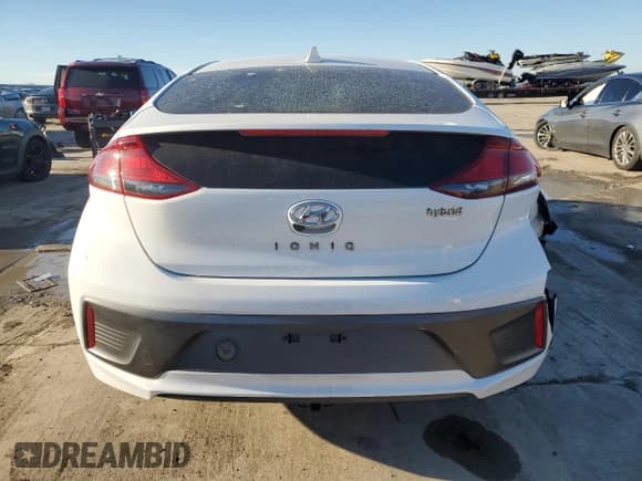 ✅ 2020 Hyundai Ioniq SE • VIN: KMHC75LC4LU213389 • Lot: 46872255. Wystawiony na Copart z przebiegiem 121 142 mil. Bezpłatny archiwum sprzedaży aukcyjnych z USA i szczegółowy raport historii pojazdu na DreamBid. Zdjęcie 6.
