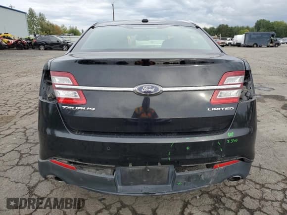 ✅ 2016 Ford Taurus Limited • VIN: 1FAHP2F83GG156015 • Lot: 82141825. Listed on Copart with 110,714 mi. Free auction sales archive from the USA and detailed vehicle history report at DreamBid. Image 6.