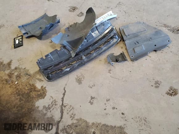 ✅ 2018 Land Rover Discovery Sport SE • VIN: SALCP2RX9JH749900 • Lot: 85284445. Listed on Copart with 89,317 mi. Free auction sales archive from the USA and detailed vehicle history report at DreamBid. Image 13.