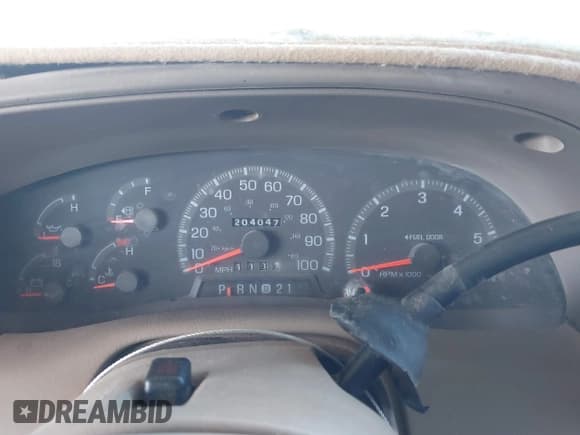 ✅ 1997 Ford Expedition XLT • VIN: 1FMFU18L5VLA43768 • Лот: 43632131. Опубликован ранее на IAAI с пробегом 204 047 миль. Бесплатный доступ к архиву аукционных продаж из США и подробный отчёт об истории автомобиля на DreamBid. Изображение 7.