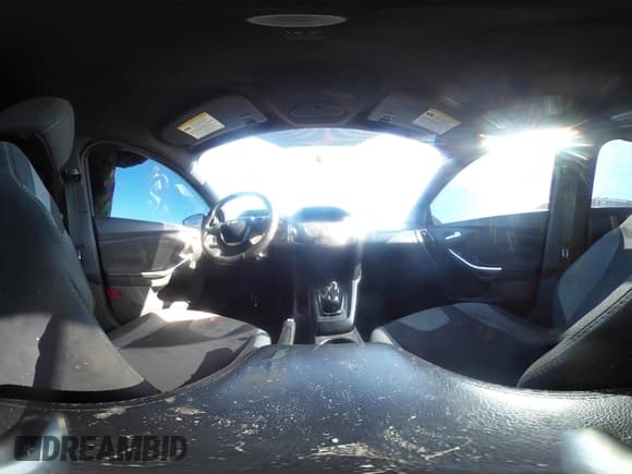 ✅ 2014 Ford Focus ST • VIN: 1FADP3L99EL311771 • Lot: 41419521. Wystawiony na IAAI z przebiegiem 124 572 mil. Bezpłatny archiwum sprzedaży aukcyjnych z USA i szczegółowy raport historii pojazdu na DreamBid. Zdjęcie 19.