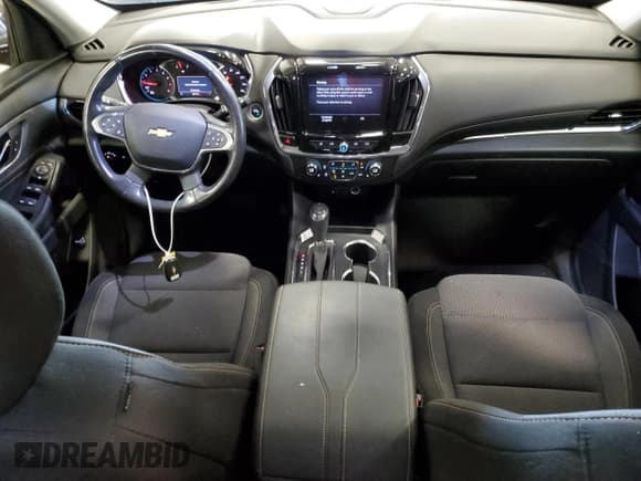 ✅ 2020 Chevrolet Traverse LT Cloth • VIN: 1GNEVGKW0LJ263144 • Lot: 68481324. Wystawiony na Copart z przebiegiem 68 176 mil. Bezpłatny archiwum sprzedaży aukcyjnych z USA i szczegółowy raport historii pojazdu na DreamBid. Zdjęcie 8.