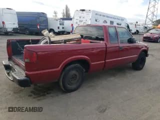 ✅ 2003 Chevrolet S-10 LS • VIN: 1GCCS19H438218647 • Лот: 87681665. Опубликован ранее на Copart с пробегом 167 032 миль. Бесплатный доступ к архиву аукционных продаж из США и подробный отчёт об истории автомобиля на DreamBid. Изображение 3.