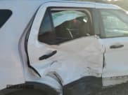 ✅ 2015 Ford Explorer • VIN: 1FM5K7B82FGC56728 • Lot: 91480125. Wystawiony na Copart z przebiegiem 250 628 mil. Bezpłatny archiwum sprzedaży aukcyjnych z USA i szczegółowy raport historii pojazdu na DreamBid. Zdjęcie 11.