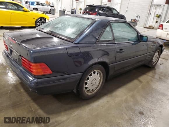 ✅ 1996 Mercedes-Benz SL 500 • VIN: WDBFA67F2TF129524 • Lot: 92802625. Wystawiony na Copart z przebiegiem 108 840 mil. Bezpłatny archiwum sprzedaży aukcyjnych z USA i szczegółowy raport historii pojazdu na DreamBid. Zdjęcie 3.