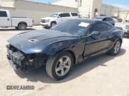 ✅ 2021 Ford Mustang EcoBoost • VIN: 1FA6P8TH4M5113017 • Lot: 42873186. Wystawiony na IAAI z przebiegiem 82 059 mil. Bezpłatny archiwum sprzedaży aukcyjnych z USA i szczegółowy raport historii pojazdu na DreamBid. Zdjęcie 2.