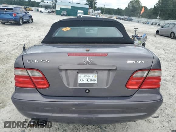 ✅ 2002 Mercedes-Benz CLK 55 AMG • VIN: WDBLK74G02T119187 • Lot: 70032075. Wystawiony na Copart z przebiegiem Nie podano. Bezpłatny archiwum sprzedaży aukcyjnych z USA i szczegółowy raport historii pojazdu na DreamBid. Zdjęcie 6.