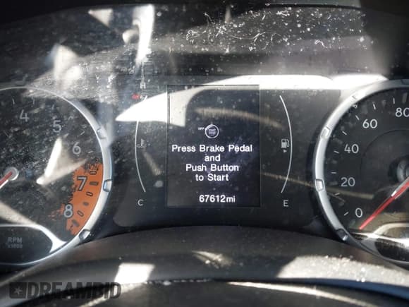 ✅ 2017 Jeep Renegade Sport • VIN: ZACCJBAB0HPG21086 • Lot: 43572267. Wystawiony na IAAI z przebiegiem 67 612 mil. Bezpłatny archiwum sprzedaży aukcyjnych z USA i szczegółowy raport historii pojazdu na DreamBid. Zdjęcie 7.