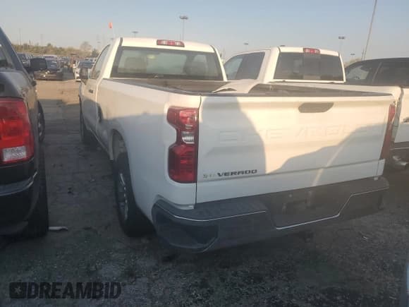 ✅ 2020 Chevrolet Silverado 1500 Work Truck • VIN: 3GCNWAEF4LG306531 • Lot: 73136574. Wystawiony na Copart z przebiegiem Nie podano. Bezpłatny archiwum sprzedaży aukcyjnych z USA i szczegółowy raport historii pojazdu na DreamBid. Zdjęcie 2.