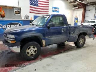 2002 Chevrolet Silverado 1500 LS с VIN 1GCEK14V82Z300220, выставлен на аукционе Copart как лот 87164594 с пробегом 115 109 миль миль и Чистый • Clean title. История ставок и продаж доступна на DreamBid. Изображение 1.