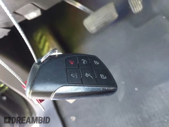 ✅ 2022 Chevrolet Suburban Premier • VIN: 1GNSKFKD3NR142911 • Lot: 42958230. Wystawiony na IAAI z przebiegiem 125 206 mil. Bezpłatny archiwum sprzedaży aukcyjnych z USA i szczegółowy raport historii pojazdu na DreamBid. Zdjęcie 11.