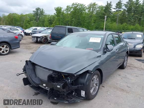 2024 Hyundai Elantra SE with VIN KMHLL4DG9RU810750, listed as a IAAI auction lot 42343973 with 8,414 mi miles and . Bid and sale history available at DreamBid. Image 18.