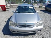 ✅ 2001 Mercedes-Benz C 230/260/280/320 • VIN: WDBRF61J51F013288 • Lot: 42322128. Wystawiony na IAAI z przebiegiem Nie podano. Bezpłatny archiwum sprzedaży aukcyjnych z USA i szczegółowy raport historii pojazdu na DreamBid. Zdjęcie 12.