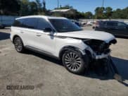 ✅ 2023 Lincoln Aviator Reserve • VIN: 5LM5J7WC7PGL23002 • Lot: 82449295. Listed on Copart with 24,390 mi. Free auction sales archive from the USA and detailed vehicle history report at DreamBid. Image 4.