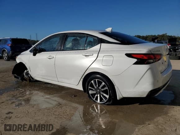 ✅ 2020 Nissan Versa SV • VIN: 3N1CN8EV9LL886394 • Lot: 91022335. Wystawiony na Copart z przebiegiem 78 700 mil. Bezpłatny archiwum sprzedaży aukcyjnych z USA i szczegółowy raport historii pojazdu na DreamBid. Zdjęcie 2.