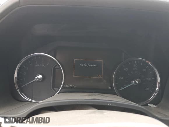 ✅ 2019 Ford Expedition Max XLT • VIN: 1FMJK1HT0KEA82719 • Лот: 52200165. Опубликован ранее на Copart с пробегом 100 775 миль. Бесплатный доступ к архиву аукционных продаж из США и подробный отчёт об истории автомобиля на DreamBid. Изображение 9.