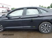 ✅ 2025 Volkswagen Jetta S • VIN: 3VW5X7BU1SM000953 • Лот: 42523241. Опубликован ранее на IAAI с пробегом 14 446 миль. Бесплатный доступ к архиву аукционных продаж из США и подробный отчёт об истории автомобиля на DreamBid. Изображение 14.