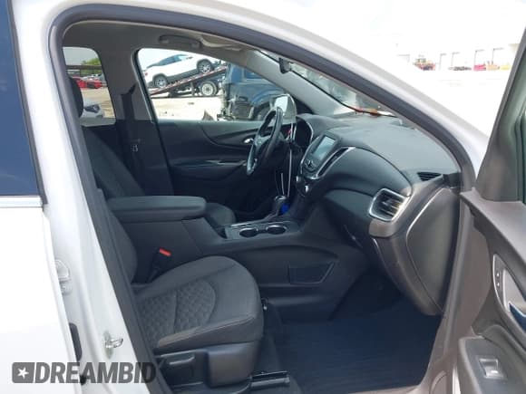 ✅ 2018 Chevrolet Equinox LT • VIN: 3GNAXKEXXJS510911 • Лот: 43114148. Опубликован ранее на IAAI с пробегом 150 218 миль. Бесплатный доступ к архиву аукционных продаж из США и подробный отчёт об истории автомобиля на DreamBid. Изображение 5.