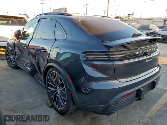 ✅ 2024 Porsche Macan • VIN: WP1AA2XA3RL000819 • Лот: 95869605. Опубликован ранее на Copart с пробегом 17 678 миль. Бесплатный доступ к архиву аукционных продаж из США и подробный отчёт об истории автомобиля на DreamBid. Изображение 2.