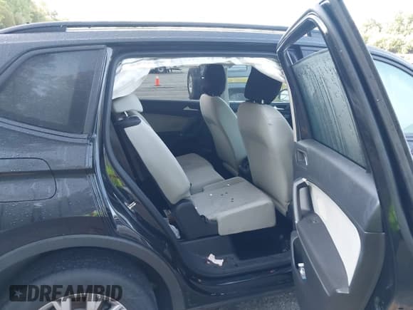 ✅ 2020 Volkswagen Tiguan S • VIN: 3VV1B7AX1LM170552 • Lot: 43138730. Listed on IAAI with 54,382 mi. Free auction sales archive from the USA and detailed vehicle history report at DreamBid. Image 8.