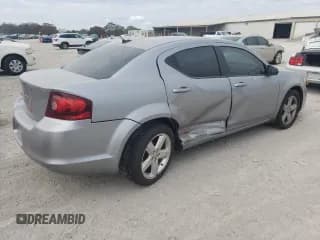 ✅ 2013 Dodge Avenger SE • VIN: 1C3CDZAB6DN551973 • Lot: 79768204. Wystawiony na Copart z przebiegiem 139 850 mil. Bezpłatny archiwum sprzedaży aukcyjnych z USA i szczegółowy raport historii pojazdu na DreamBid. Zdjęcie 3.