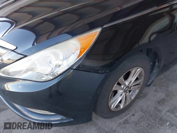 ✅ 2013 Hyundai Sonata GLS • VIN: 5NPEB4AC5DH757811 • Lot: 43591863. Listed on IAAI with 188,721 mi. Free auction sales archive from the USA and detailed vehicle history report at DreamBid. Image 19.