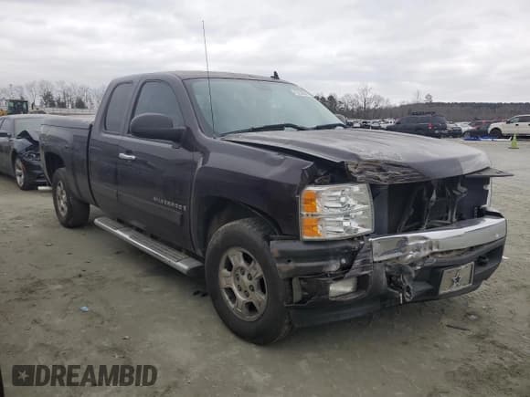 ✅ 2008 Chevrolet Silverado 1500 2LT • VIN: 2GCEC19J181266349 • Lot: 43230045. Wystawiony na Copart z przebiegiem 204 540 mil. Bezpłatny archiwum sprzedaży aukcyjnych z USA i szczegółowy raport historii pojazdu na DreamBid. Zdjęcie 4.