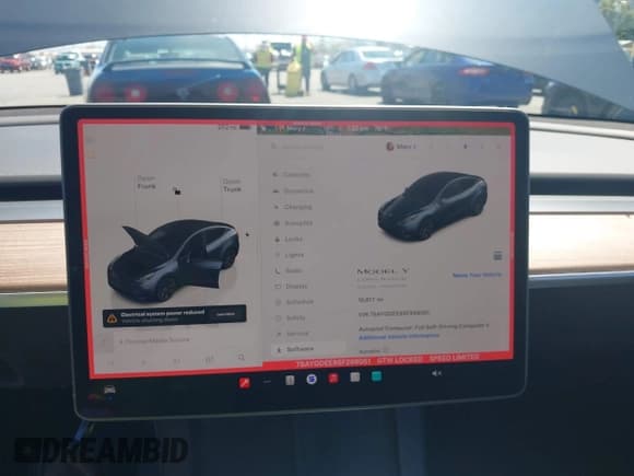 ✅ 2025 Tesla Model Y Long Range • VIN: 7SAYGDEE9SF269051 • Lot: 42984977. Listed on IAAI with 10,617 mi. Free auction sales archive from the USA and detailed vehicle history report at DreamBid. Image 18.