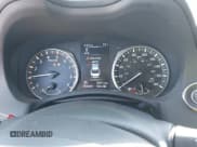 ✅ 2023 Infiniti Q50 Red Sport 400 • VIN: JN1FV7DP6PM570327 • Lot: 43657757. Wystawiony na IAAI z przebiegiem 8 941 mil. Bezpłatny archiwum sprzedaży aukcyjnych z USA i szczegółowy raport historii pojazdu na DreamBid. Zdjęcie 7.