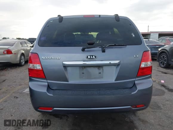 ✅ 2008 Kia Sorento LX • VIN: KNDJD735X85762601 • Лот: 42691772. Опубликован ранее на IAAI с пробегом 131 555 миль. Бесплатный доступ к архиву аукционных продаж из США и подробный отчёт об истории автомобиля на DreamBid. Изображение 17.