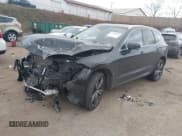 ✅ 2019 Volvo XC60 Momentum • VIN: LYV102RK3KB238662 • Lot: 41052024. Listed on IAAI with 58,673 mi. Free auction sales archive from the USA and detailed vehicle history report at DreamBid. Image 2.