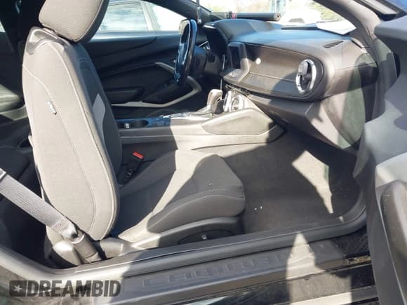 ✅ 2022 Chevrolet Camaro 1LT • VIN: 1G1FB1RS1N0111512 • Lot: 43690292. Listed on IAAI with 73,735 mi. Free auction sales archive from the USA and detailed vehicle history report at DreamBid. Image 5.