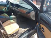 ✅ 2010 BMW 5 Series 528i xDrive • VIN: WBANV1C50AC389160 • Лот: 42920611. Опубликован ранее на IAAI с пробегом 193 998 миль. Бесплатный доступ к архиву аукционных продаж из США и подробный отчёт об истории автомобиля на DreamBid. Изображение 5.