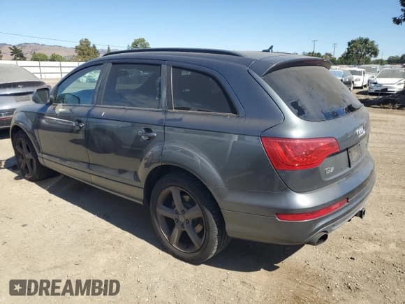 ✅ 2015 Audi Q7 Prestige • VIN: WA1WMAFE8FD004574 • Lot: 68303595. Listed on Copart with 134,790 mi. Free auction sales archive from the USA and detailed vehicle history report at DreamBid. Image 2.