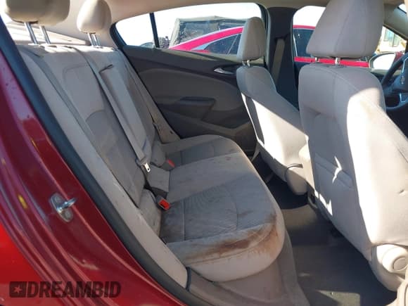 ✅ 2018 Chevrolet Cruze LT • VIN: 1G1BE5SM1J7213855 • Lot: 40998816. Listed on IAAI with 84,328 mi. Free auction sales archive from the USA and detailed vehicle history report at DreamBid. Image 8.