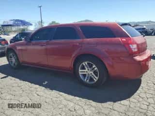 2006 Dodge Magnum R/T с VIN 2D4GV57256H121134, выставлен на аукционе Copart как лот 49896945 с пробегом 83 640 миль миль и Списание • Salvage title. История ставок и продаж доступна на DreamBid. Изображение 2.