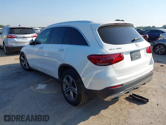 ✅ 2021 Mercedes-Benz GLC 300 • VIN: W1N0G8DB2MV283654 • Lot: 43362100. Listed on IAAI with 77,092 mi. Free auction sales archive from the USA and detailed vehicle history report at DreamBid. Image 3.