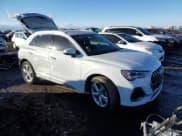 ✅ 2022 Audi Q3 S line Premium Plus • VIN: WA1EECF37N1004522 • Lot: 40341703. Wystawiony na Copart z przebiegiem 10 397 mil. Bezpłatny archiwum sprzedaży aukcyjnych z USA i szczegółowy raport historii pojazdu na DreamBid. Zdjęcie 4.