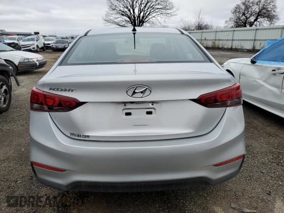 ✅ 2019 Hyundai Accent SE • VIN: 3KPC24A38KE058620 • Lot: 81244374. Wystawiony na Copart z przebiegiem 95 256 mil. Bezpłatny archiwum sprzedaży aukcyjnych z USA i szczegółowy raport historii pojazdu na DreamBid. Zdjęcie 6.