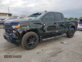 ✅ 2025 Chevrolet Silverado 1500 Custom • VIN: 1GCRABEKXSZ105184 • Лот: 55229215. Опубликован ранее на Copart с пробегом 5 617 миль. Бесплатный доступ к архиву аукционных продаж из США и подробный отчёт об истории автомобиля на DreamBid. Изображение 1.