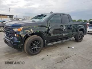✅ 2025 Chevrolet Silverado 1500 Custom • VIN: 1GCRABEKXSZ105184 • Lot: 55229215. Wystawiony na Copart z przebiegiem 5 617 mil. Bezpłatny archiwum sprzedaży aukcyjnych z USA i szczegółowy raport historii pojazdu na DreamBid. Zdjęcie 1.