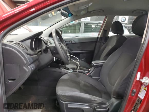 ✅ 2011 Kia Forte EX • VIN: KNAFU5A29B5440460 • Лот: 91812925. Опубликован ранее на Copart с пробегом 204 166 миль. Бесплатный доступ к архиву аукционных продаж из США и подробный отчёт об истории автомобиля на DreamBid. Изображение 7.